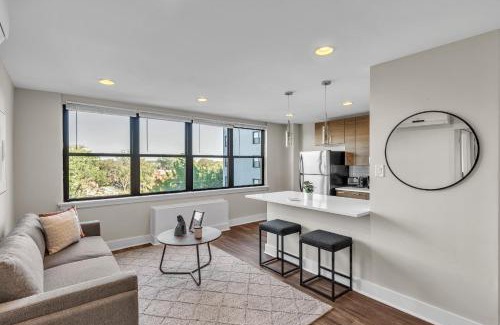 East Falls Apartment | Avenue B645 Furnished 2br Apt, Parking Att Nurses