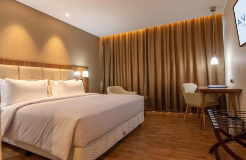 Bekasi Hotel | Avenzel Hotel & Convention Cibubur