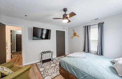 Mosby House | Aviation Haven 5 Mins to RIC, Ready for Takeoff!