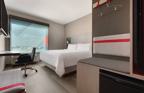 Kalamazoo Hotel | avid hotel Kalamazoo East by IHG