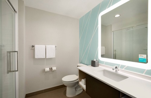 Central Oklahoma City Hotel | avid hotel Oklahoma City Airport by IHG