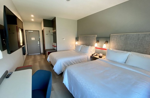 Beaumont Hotel | avid hotels Beaumont by IHG