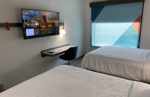 Portland Hotel | avid hotels Corpus Christi - Portland by IHG