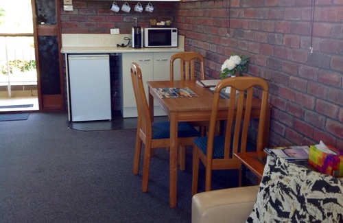Ballina Hotel | Avlon Gardens Motel - Ballina