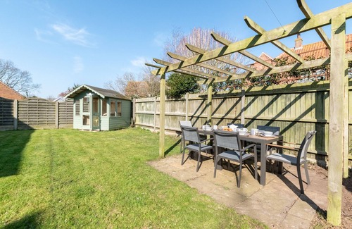 Langham House | Avocet House - Three Bedroom House, Sleeps 6