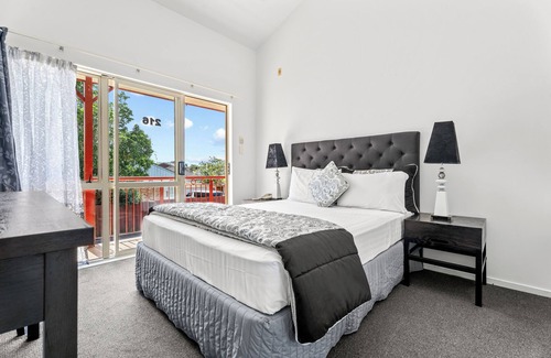 Avondale Hotel | Avondale Motor Inn