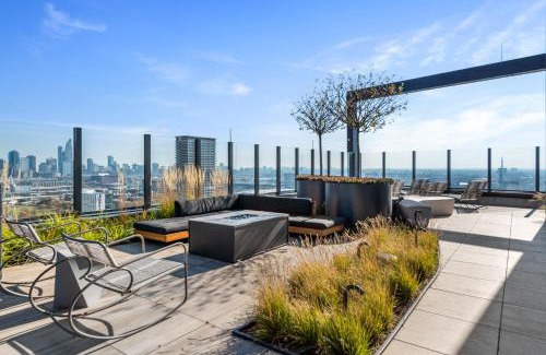 West Loop Apartment | Avra Stylish Apartments Prime West Loop Location Near Union Park