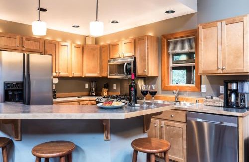 Glacier House | Avventura Chalet