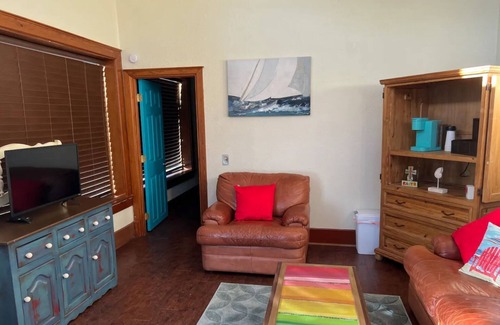 Palacios Apartment | Aw Tomorrow Siesta and Shower - The Oyster Bed