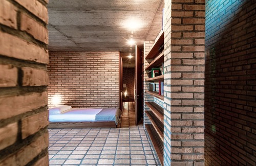 Morcote House | Award-winning lake-view design house in Morcote (CASA BRICK)
