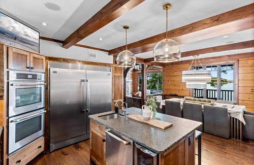 Selwyn Cottage | Award-Winning Luxury Waterfront Log Home Retreat!