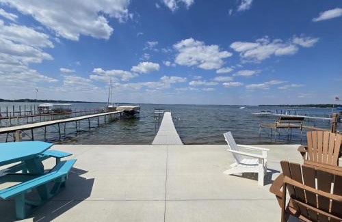 Orleans House | AWave From It All lakefront on Big Spirit Lake