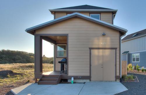 Ocean Shores House | Awave From It All
