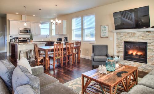 Ocean Shores House | Awave From It All