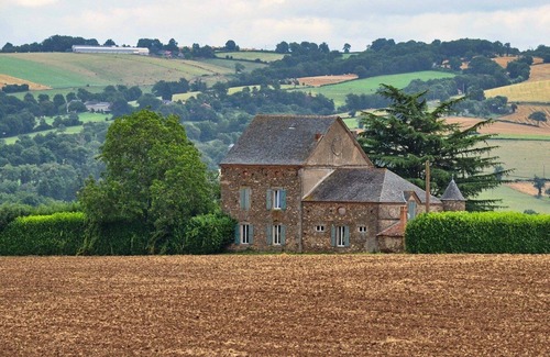 Converse House | Awefull Holiday Home