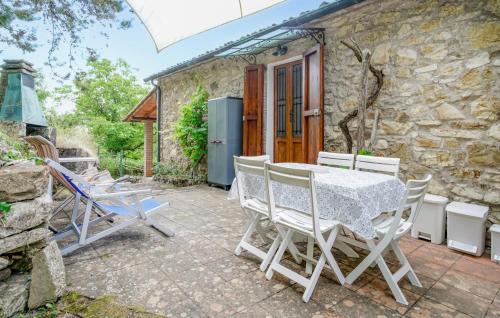 Castelnuovo di Val di Cecina House | Awesome Home In Castelnuovo Val Di Cec