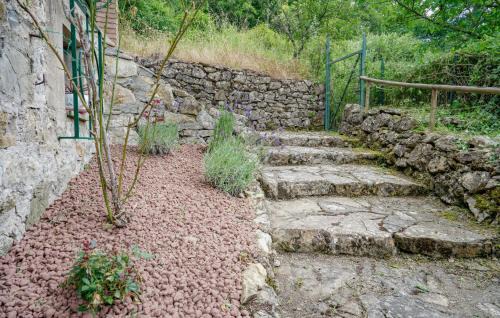 Castelnuovo di Val di Cecina House | Awesome Home In Castelnuovo Val Di Cec