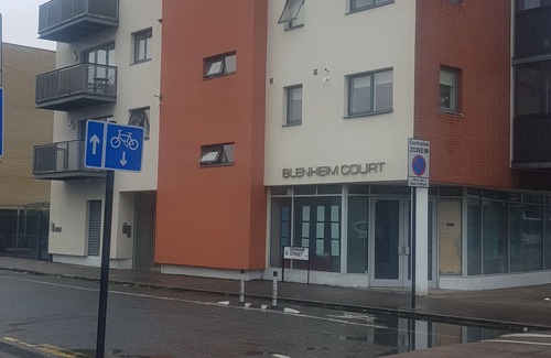 Peninsula Apartment | Awesome 1-Bed Apartment in London near o2