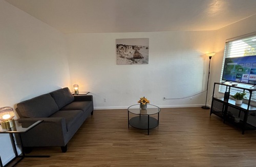 National City Apartment | Awesome 2 Bed w/ Free Parking