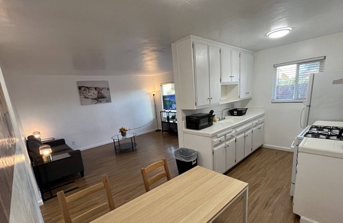 National City Apartment | Awesome 2 Bed w/ Free Parking