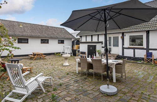 Tejn Apartment | Awesome apartment in Allinge with WiFi