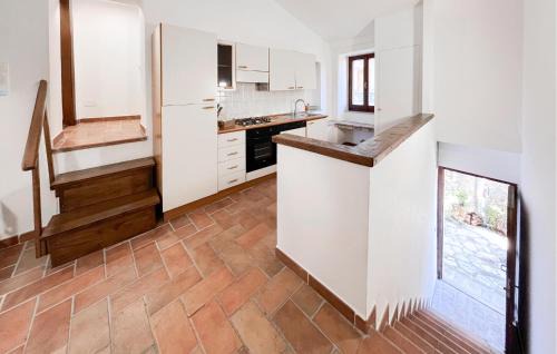 Armenzano Apartment | Awesome Apartment In Armenzano
