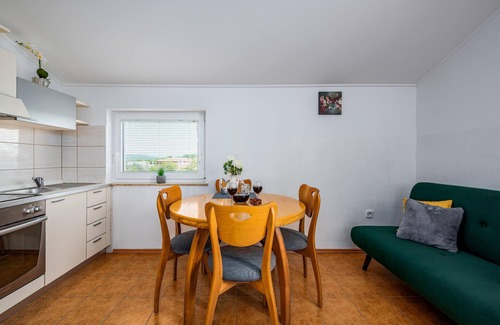 Kastel Apartment | Awesome apartment in Buje with kitchen