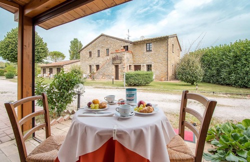 Collesanto Apartment | Awesome apartment in Magione with WiFi