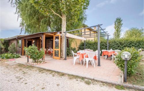 Collesanto Apartment | Awesome Apartment In Magione With Wifi