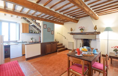 Paciano Apartment | Awesome apartment in Paciano with WiFi