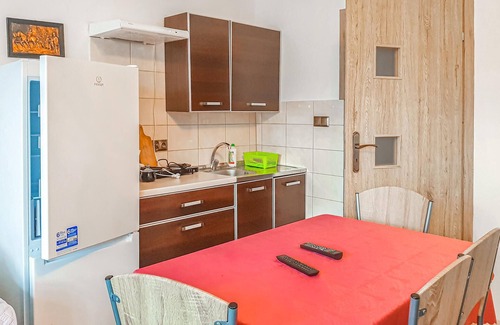 Drawno Apartment | Awesome apartment in Dominikowo