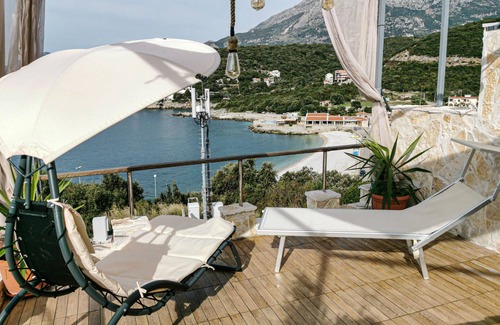 Utjeha Apartment | Awesome apartment in Utjeha with WiFi