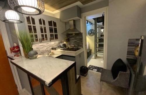 Bagumbayan Apartment | Awesome Eastwood Condo Suite!