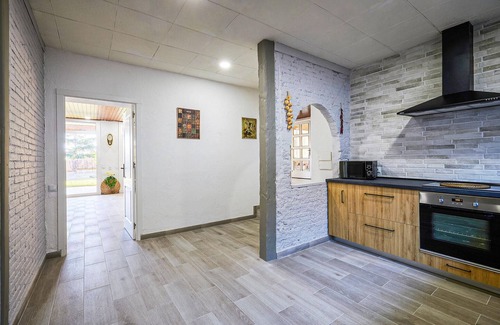 Sant Andreu de Llavaneres House | Awesome home in St Andreu d.Llavaneres