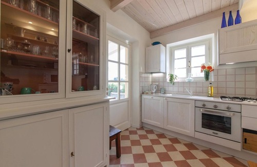 Castelvecchio House | Awesome home in Castelvecchio di Comp.