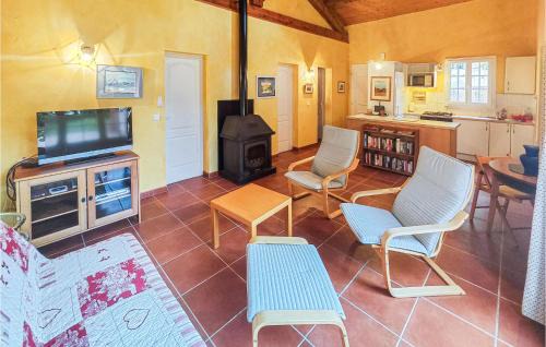 Ferrieres-Poussarou House | Awesome Home In Ferrières-Poussarou