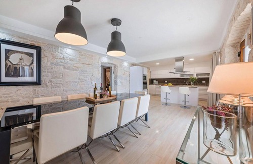 Kastelir-Labinci House | Awesome home in Kastelir-Labinci
