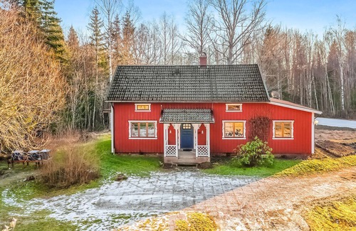 Edsleskog House | Awesome home in åmål with WiFi