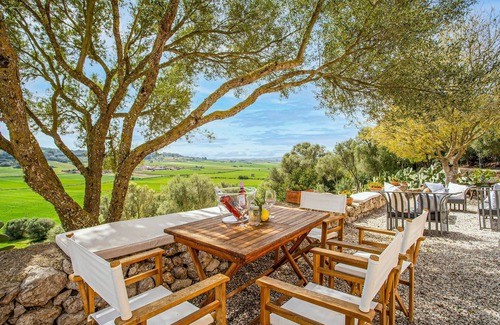 Ariany House | Awesome home in Ariany