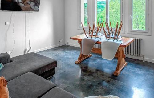 Bellaffaire House | Awesome Home In Bellaffaire With Wifi