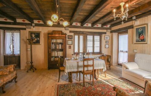 Pulfero House | Awesome Home In Biacis With Wifi