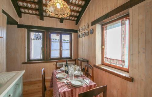 Pulfero House | Awesome Home In Biacis With Wifi