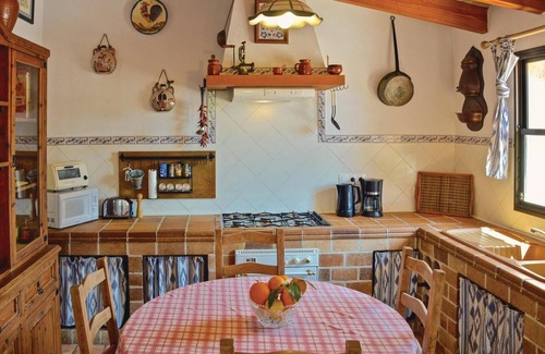 Sencelles House | Awesome home in Biniali with WiFi