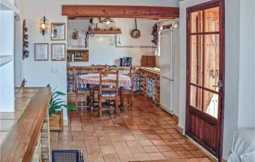 Sencelles House | Awesome Home In Biniali With Wifi