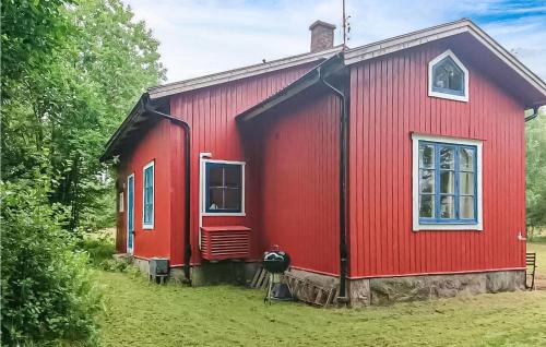 Bjarnum House | Awesome Home In Bjärnum With Wifi