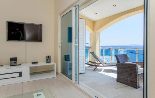 Potirna House | Awesome Home In Blato With House Sea View