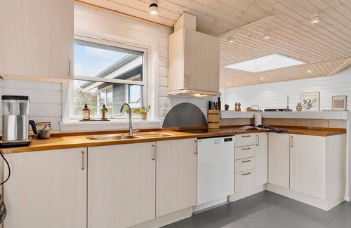 Hvidbjerg Strand House | Awesome home in Børkop with sauna