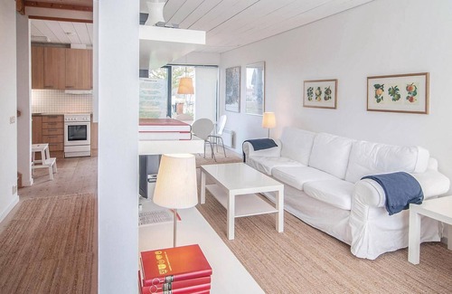 Burgsvik House | Awesome home in Burgsvik with WiFi