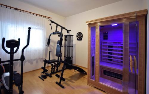 Dugopolje House | Awesome Home In Dugopolje With Sauna