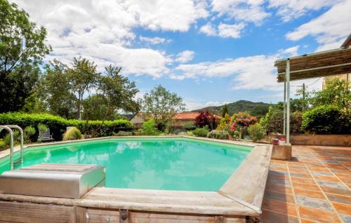 Dun House | Awesome Home In Dun With Wifi